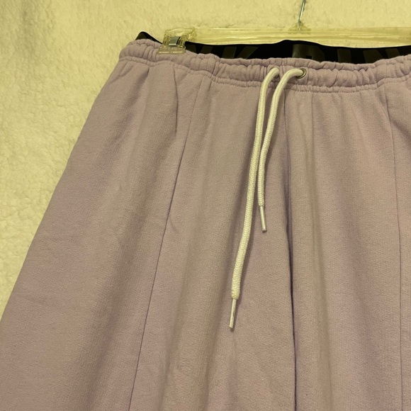 PINK VICTORIA SECRET PANTS - Picture 8 of 16